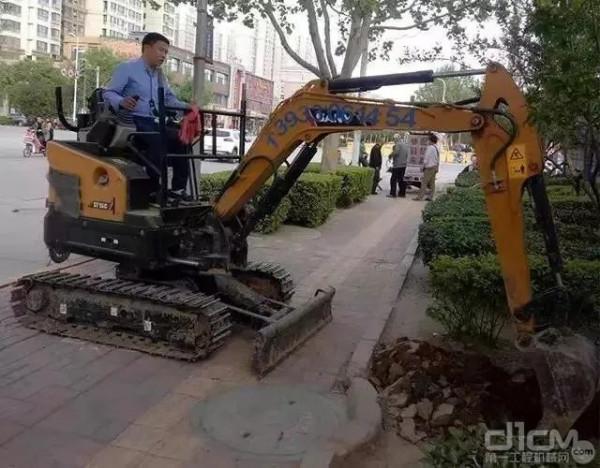 三一微挖驚豔亮相住博會，我們看看它到底能做些啥？