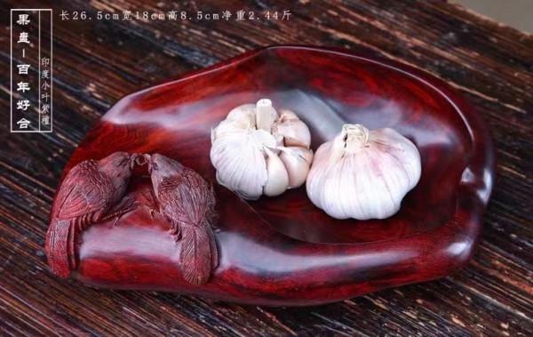 一對燕雀的愛情故事！紫檀木雕——百年好合