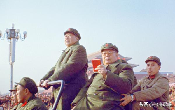 葉帥三次主持軍委工作的前後 (二) 葉帥三次主持軍委工作的前後 (二)