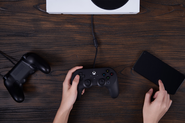 Xbox遊戲愛好者福音：八位堂Pro 2 有線手柄來啦