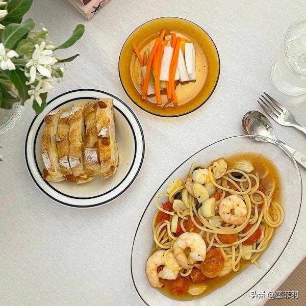 19平的出租房，她自己都笑噴了！侷促逼仄中帶著幸福和安定