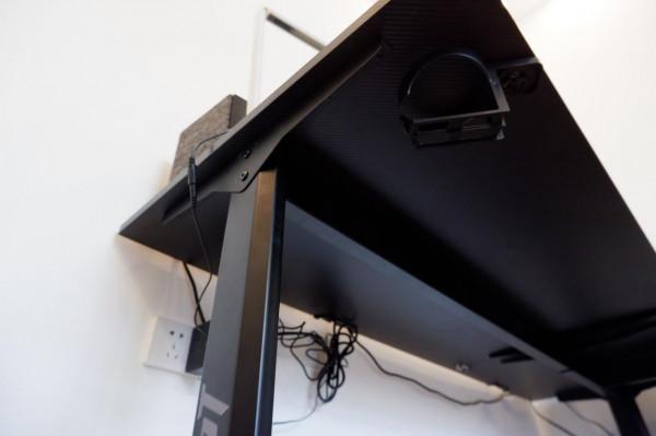 桌面環境核心-安德斯特逐風戰士轉角桌開箱