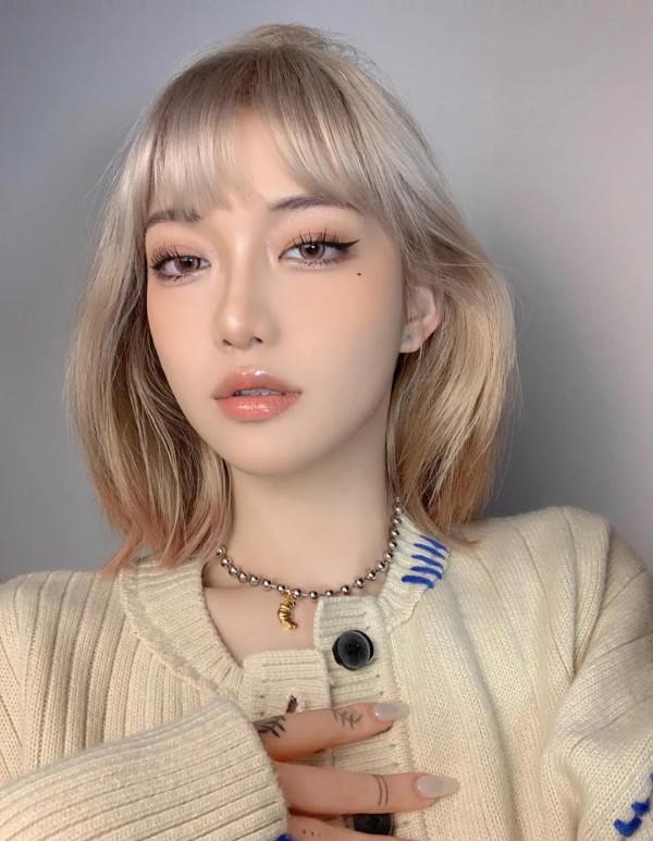 2021年第一個爆款髮型「爆頂染」