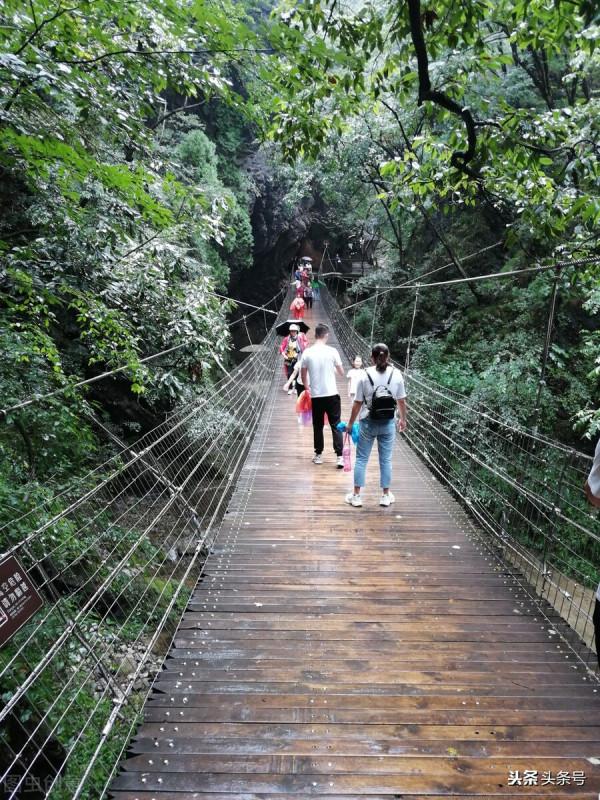 旅遊故事:陝西有個非著名的5A級景區,我遇到一個美女講解員 旅遊故事:陝西有個非著名的5A級景區,我遇到一個美女講解員