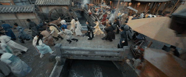 瘋狂懟臉拍,打戲拍得像吃雞,《風起洛陽》拍成這樣,導演要負責 瘋狂懟臉拍,打戲拍得像吃雞,《風起洛陽》拍成這樣,導演要負責