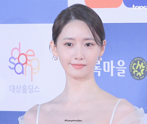 林允兒桌布、動圖