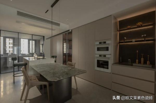 將溫柔與溫度 藏在這間180㎡的素色美居