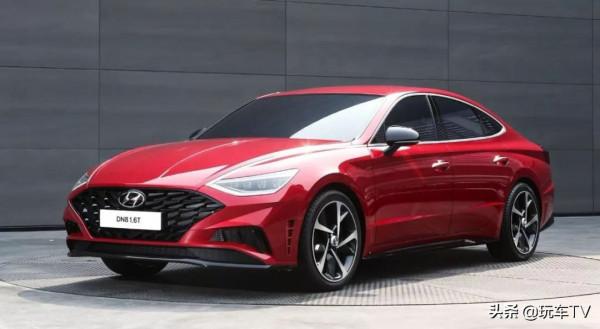 全新黑武士B級車搭載2.5T+8速雙離合，起售摺合人民幣僅22萬