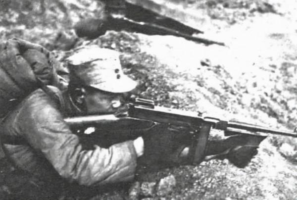 一個團就裝備110挺機槍?“美械軍”的富裕,還真是不一般 一個團就裝備110挺機槍?“美械軍”的富裕,還真是不一般