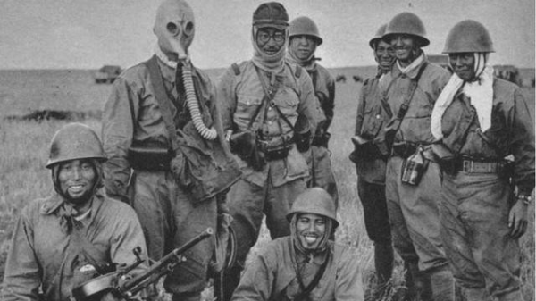 剛殲敵1.7萬!38歲軍長碰了美軍空殼彈後,當夜高燒!7天后犧牲 剛殲敵1.7萬!38歲軍長碰了美軍空殼彈後,當夜高燒!7天后犧牲