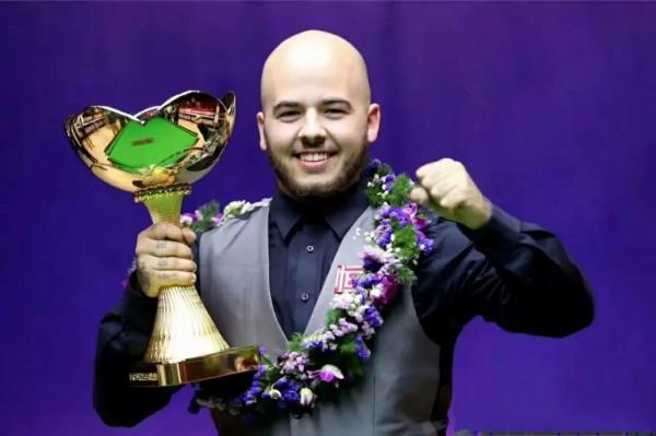 英錦賽四強選手:盧卡.佈雷切爾,14歲便打出54杆147滿分杆 英錦賽四強選手:盧卡.佈雷切爾,14歲便打出54杆147滿分杆