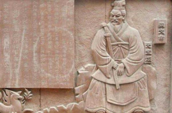 中國歷史上的皇帝多達422人，卻僅3位痴情帝，堅守一生一世一雙人