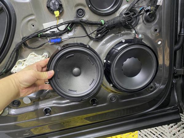 21款大眾途銳改裝丹拿音響，原廠才是最好的搭配方案