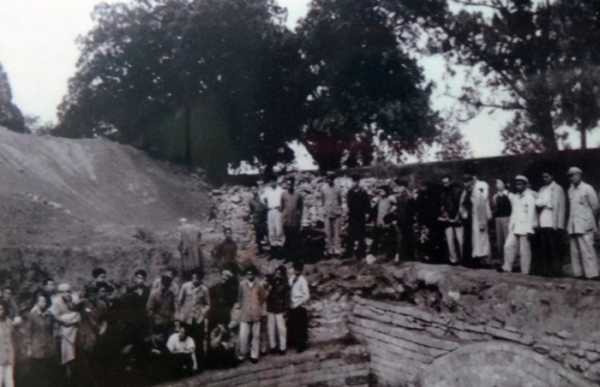1957年，明定陵被開啟，挖出400年前純金皇帝帽子，國內僅此一件