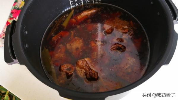 天冷了,最愛吃這碗麵,比炸醬麵和拉麵都好吃,做法簡單,太香了 天冷了,最愛吃這碗麵,比炸醬麵和拉麵都好吃,做法簡單,太香了