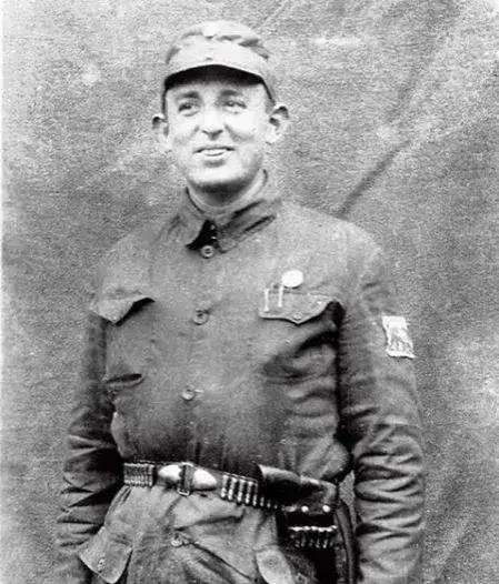 1942年，張茜生下兒子，陳毅看了一眼就走，奧地利軍醫大怒：回來