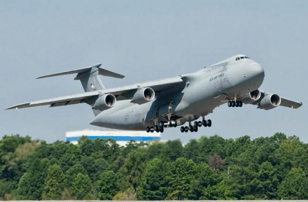 C-5“銀河”運輸機圖集（270圖）