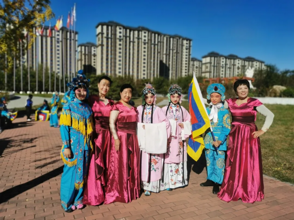 北師大大興附中參加北京農民藝術節鄉村大舞臺專場演出