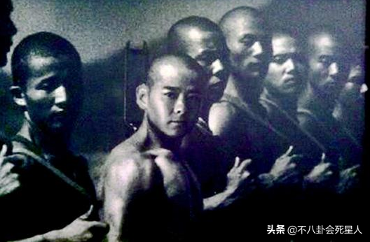 《爸爸去哪兒1》五位爸爸，離婚、撒謊、言論翻車，就剩田亮堅持