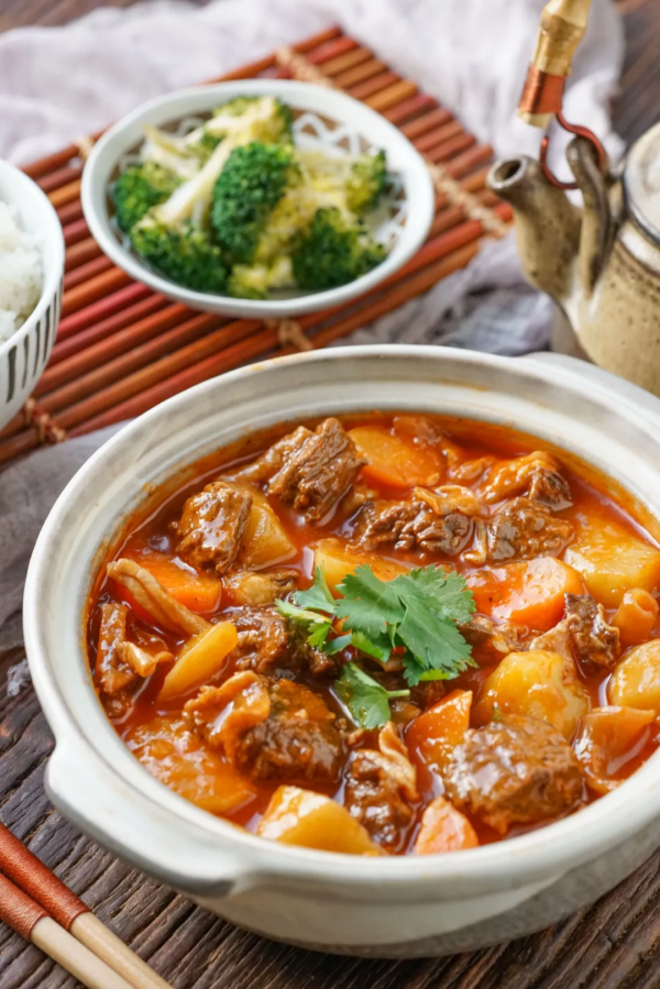 土豆燉牛肉這麼做，鍋子都給你吃掉