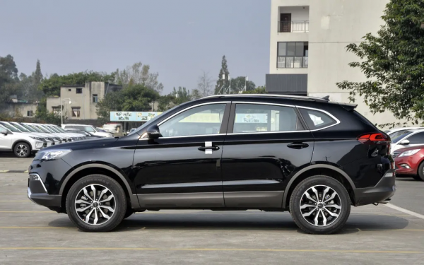 車300：從越野車的首選品牌、“中國越野車之王”，到申請破產