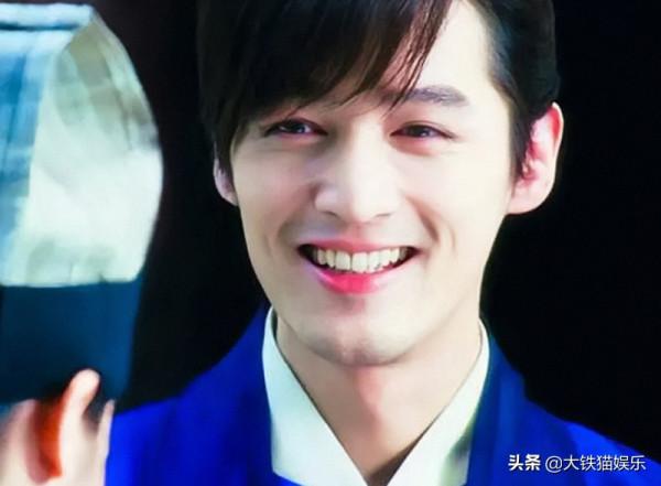 這6位男星“桃花眼”太美了!含情脈脈中透著靈動,天生自帶蘇感 這6位男星“桃花眼”太美了!含情脈脈中透著靈動,天生自帶蘇感