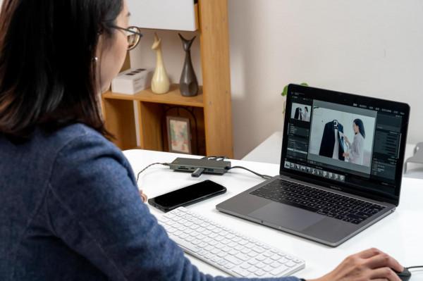 4K輸出+PD100W充電,這個擴充套件塢還能讓MacBook變身HiFi播放器? 4K輸出+PD100W充電,這個擴充套件塢還能讓MacBook變身HiFi播放器?