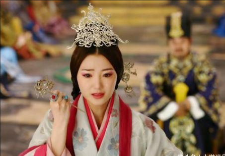 因為自己皇后的背叛，因此含恨而終的皇帝，死時年僅三十三歲