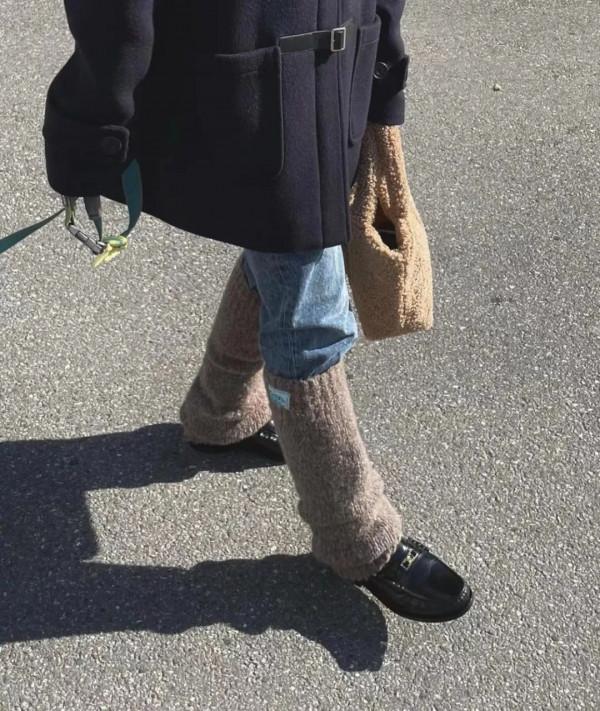 咱就是說,沒有楊冪帶不火的單品,這次又被狠狠的種草了 咱就是說,沒有楊冪帶不火的單品,這次又被狠狠的種草了