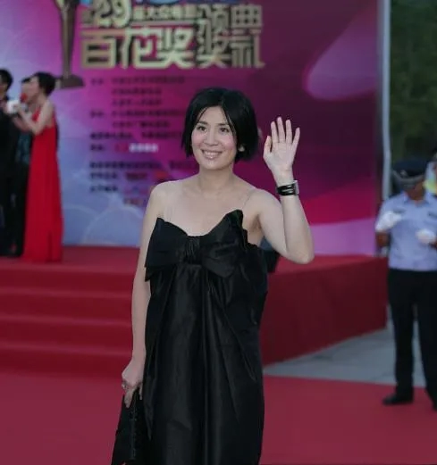 這些年,出現在金雞百花紅毯上的“妖魔鬼怪”,雷到我起不出標題 這些年,出現在金雞百花紅毯上的“妖魔鬼怪”,雷到我起不出標題