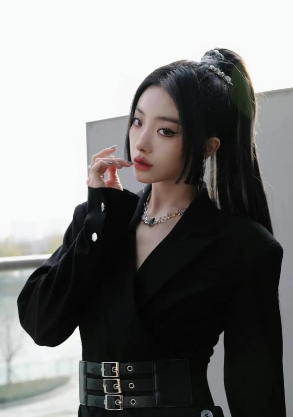 喻言的公主切搭配復古高馬尾,酷帥有型 喻言的公主切搭配復古高馬尾,酷帥有型