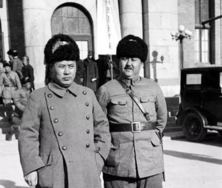 日偽軍兵力逐漸減小,董其武察覺不對勁,請示傅作義:拂曉前總攻 日偽軍兵力逐漸減小,董其武察覺不對勁,請示傅作義:拂曉前總攻