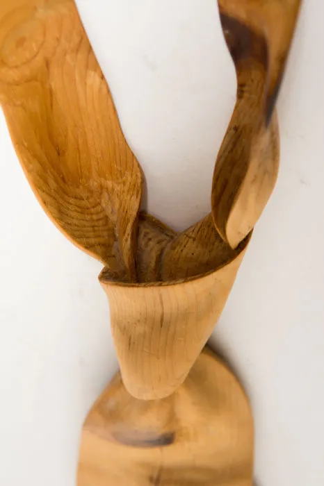 78歲大爺雕貼身衣物,一件25萬!網友看完後都說:有點味道 78歲大爺雕貼身衣物,一件25萬!網友看完後都說:有點味道