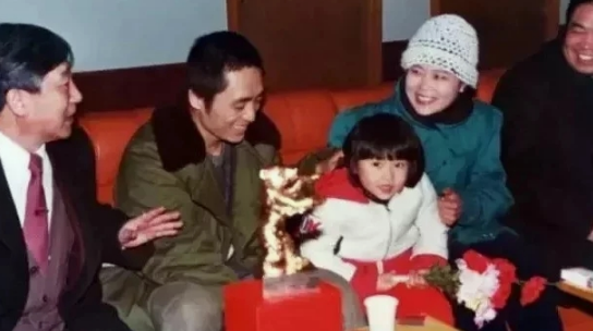 張藝謀的岳母：陪女兒陳婷走過“地下”10年，她的婚姻我最放心