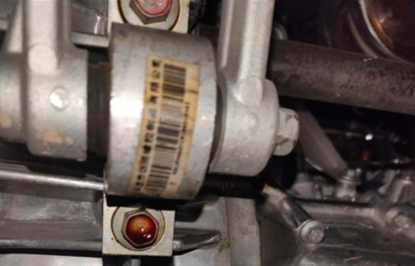 哈弗M6發動機漏油,建議考慮這幾個原因,處理方法需要牢記 哈弗M6發動機漏油,建議考慮這幾個原因,處理方法需要牢記