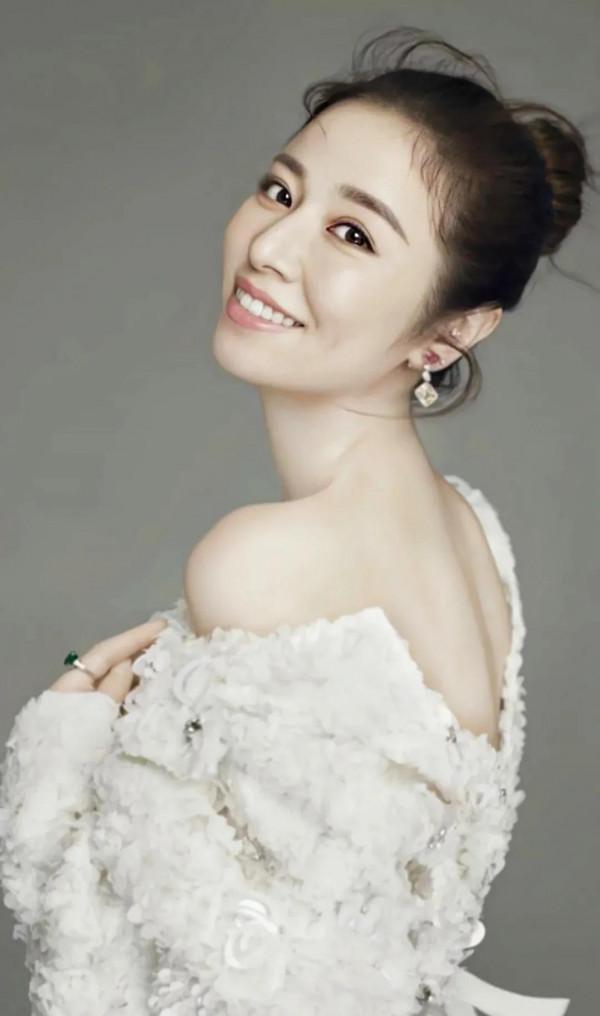 小時候的女神（林心如）