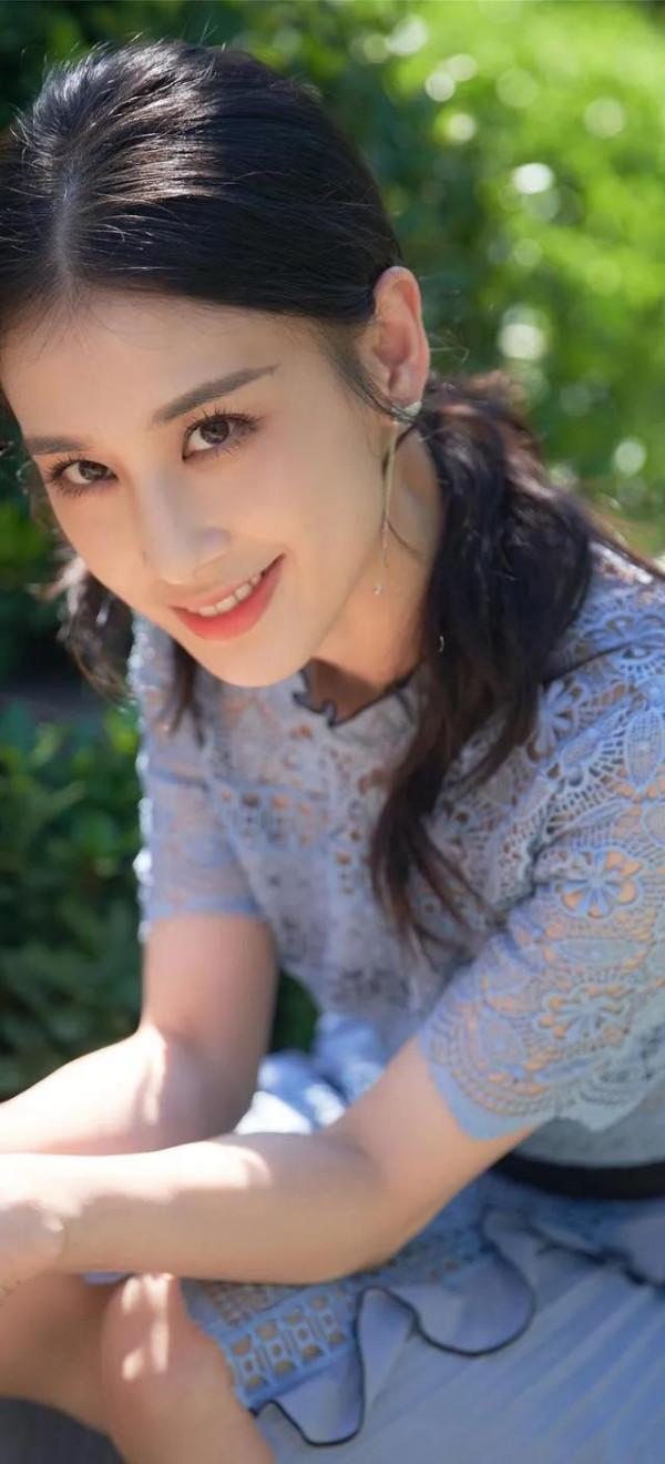 黃聖依 窈窕淑女寤寐求之 黃聖依 窈窕淑女寤寐求之