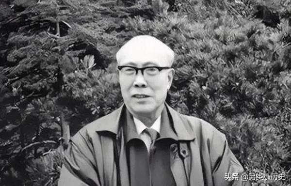 沒上過戰場的開國少將,共和國文人將軍,陳沂跌宕起伏的人生 沒上過戰場的開國少將,共和國文人將軍,陳沂跌宕起伏的人生