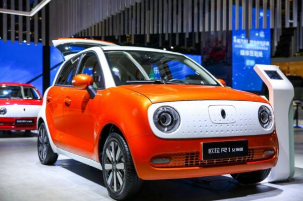 不少車企紛紛入局 微型電動車銷量會一路高歌嗎？