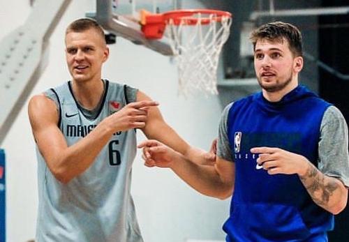 聯盟30隊最新估值！籃網36億，湖人56億排第三，勇士老闆賺大發了