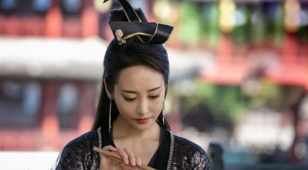 李純又甩出一王炸劇,才播4天,豆瓣拿下8.0分,清一色的五星好評 李純又甩出一王炸劇,才播4天,豆瓣拿下8.0分,清一色的五星好評