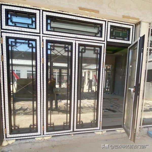 復古鋁合金門窗廠家在加工方面有哪些實力優勢 復古鋁合金門窗廠家在加工方面有哪些實力優勢