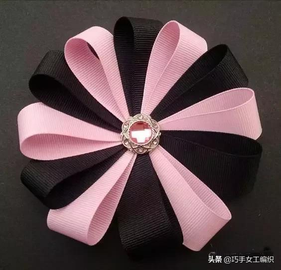 蝴蝶結的編法有很多種，學會這幾種就能大展身手啦！（附教程）