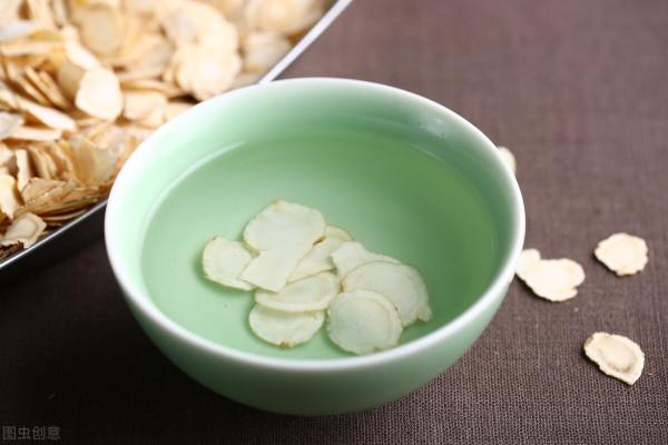 糖尿病患者能喝黃芪、枸杞、西洋參泡水嗎?聽聽藥師怎麼說 糖尿病患者能喝黃芪、枸杞、西洋參泡水嗎?聽聽藥師怎麼說