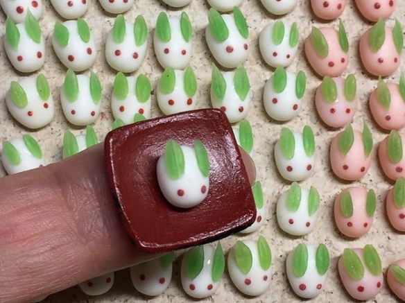 迷你超豪華！袖珍美食模型：指尖上的料理挑動味蕾