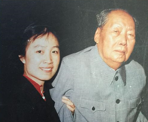 1976年，病重的毛主席給李敏做了一個手勢，大家沒明白是什麼意思