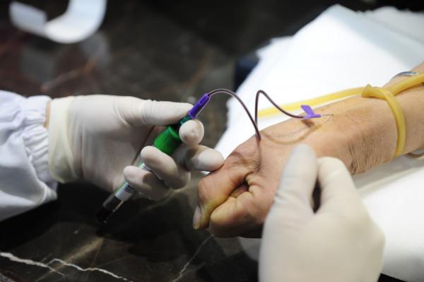 還在胡吃海喝？春節期間他們吃了這些被送急診&hellip;&hellip;