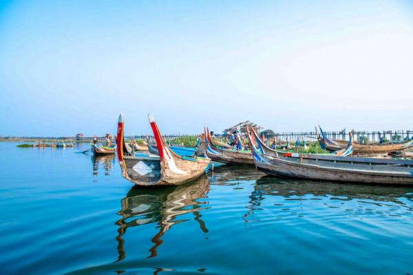 緬甸有座柚木做的橋，未使用一顆鐵釘，是世界十大最美日落地之一