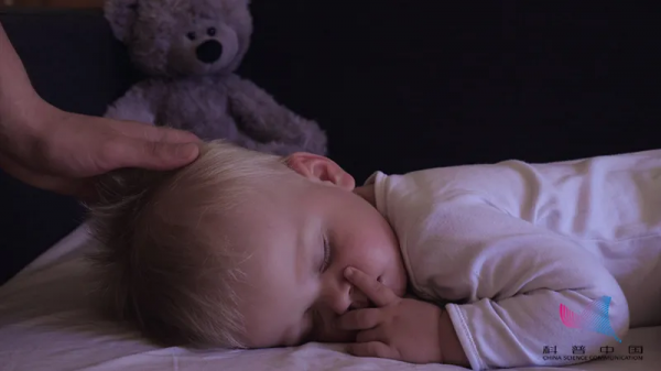 胖了還是饞肉了？錯！吃飯總咬腮幫子，有可能已經癌變了