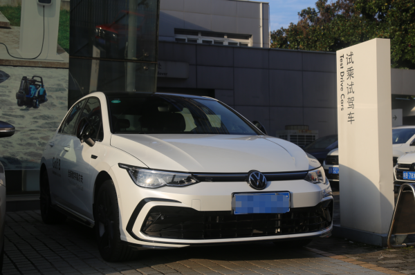 探店本田、大眾、豐田4S店:豐田現車多,本田價格堅挺 大眾優惠高 探店本田、大眾、豐田4S店:豐田現車多,本田價格堅挺 大眾優惠高